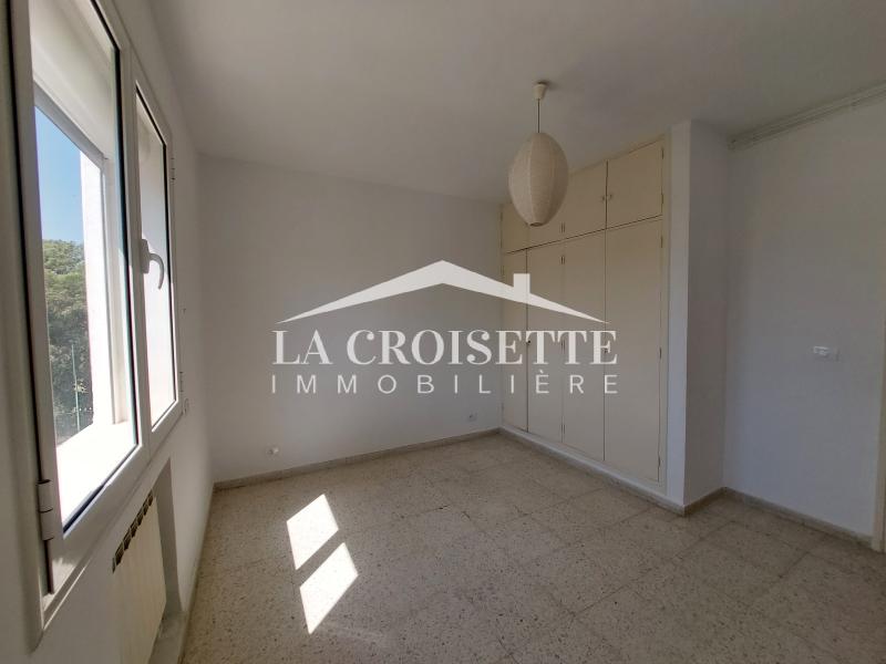 Duplex S+4 avec terrasse à La Marsa